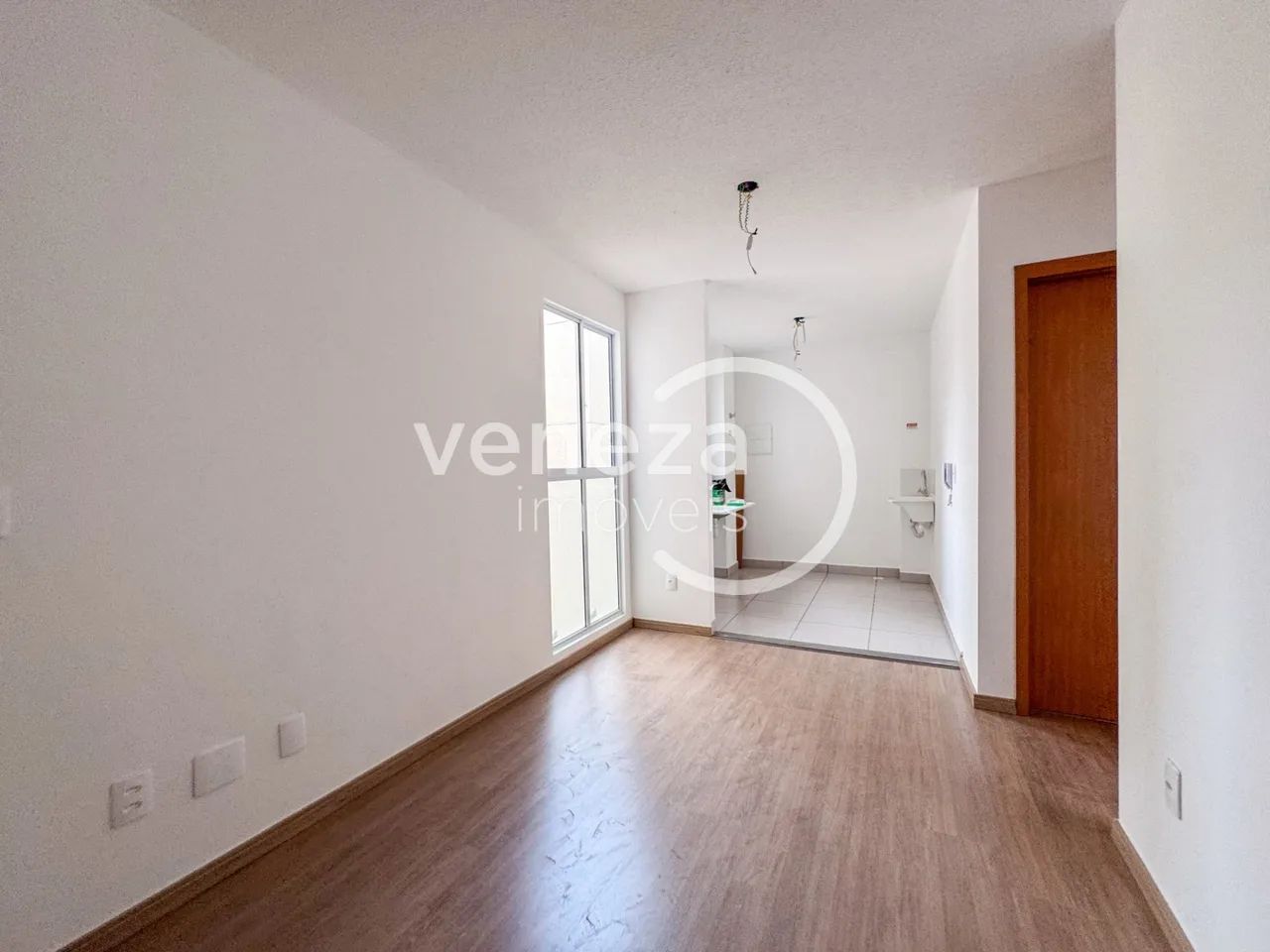 Apartamento para alugar no Edifício Lake Van Gogh, Londrina - Foto 2