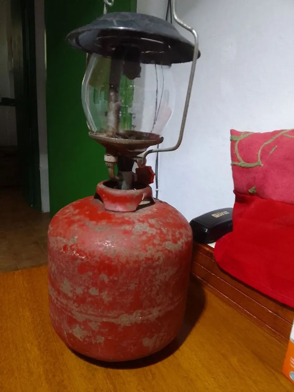 351_ Lampião a gás. 