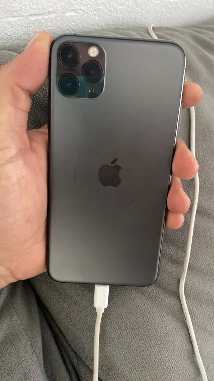 iPhone 11 Pro Max - Foto 2