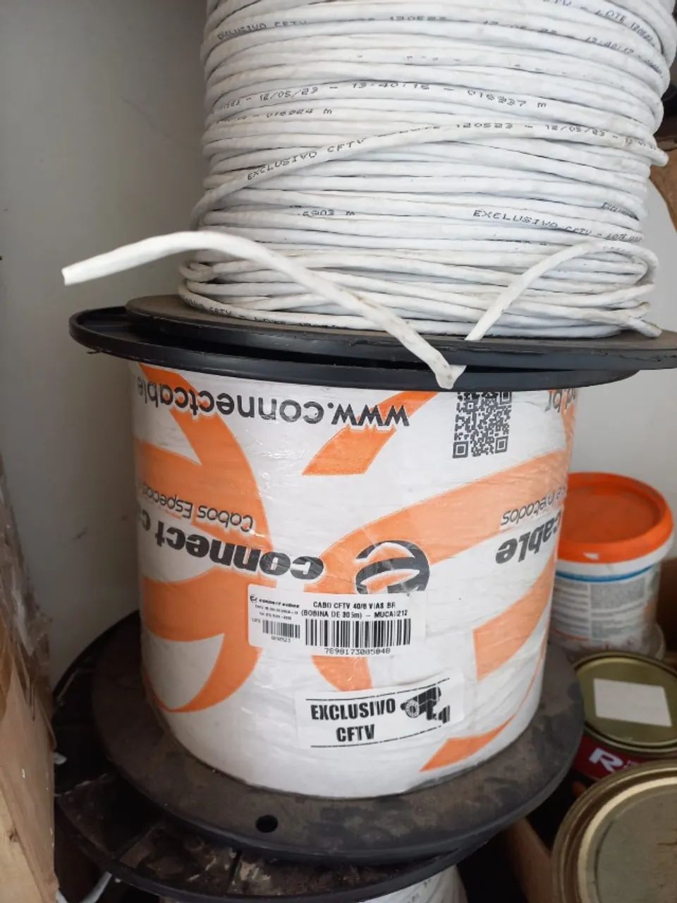 Diversos produtos: Mesas de escritório, cadeiras de escritórios, insumos diversos.  - Foto 6