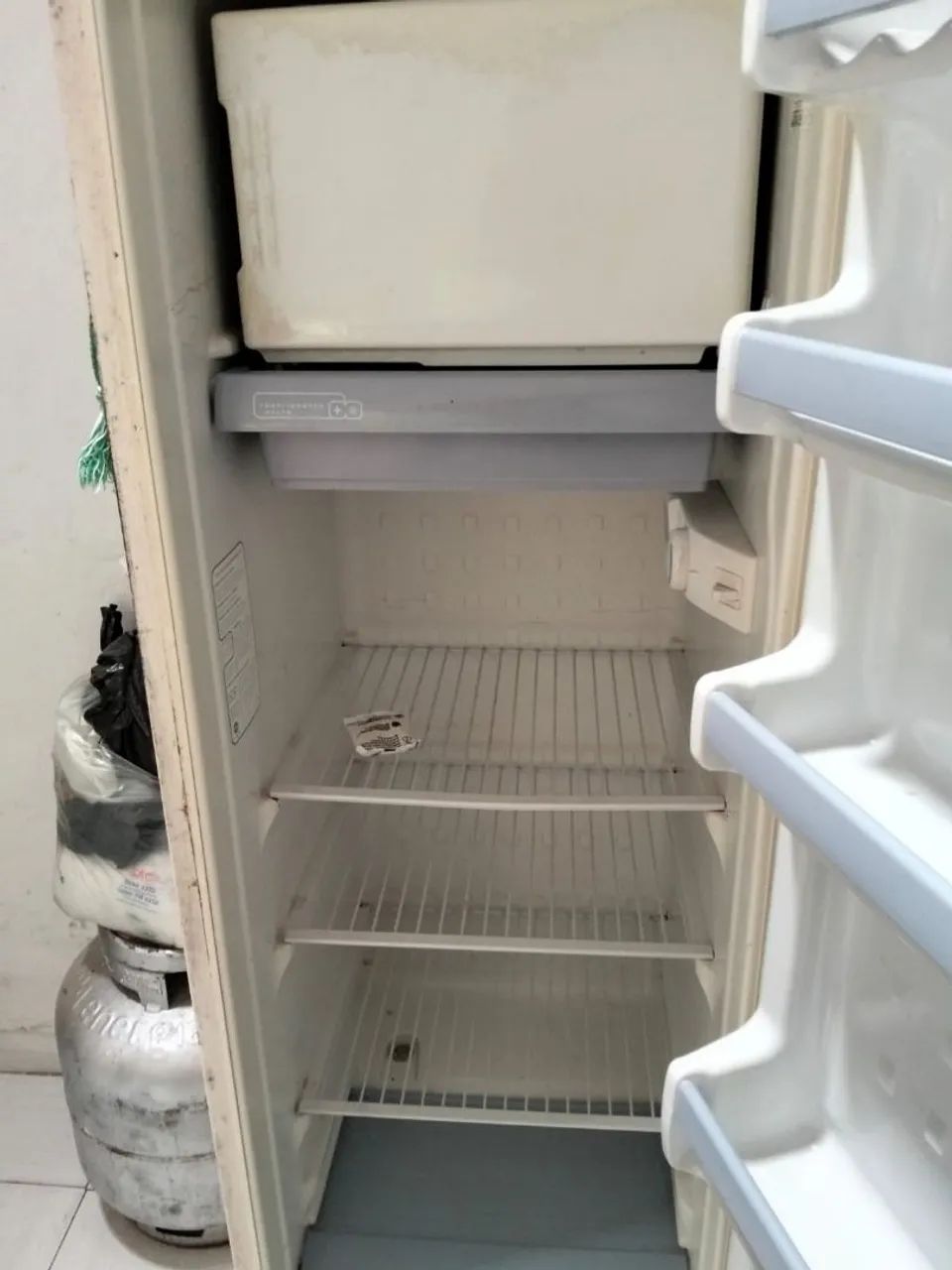 Geladeira pra vender  - Foto 4