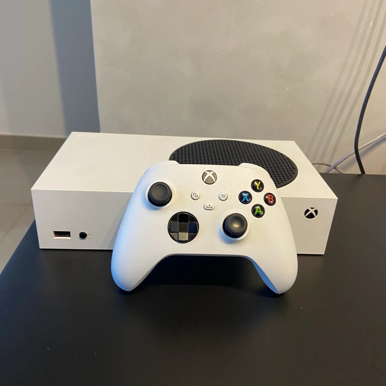 XBOX SERIES S EM PERFEITO ESTADO - Foto 2
