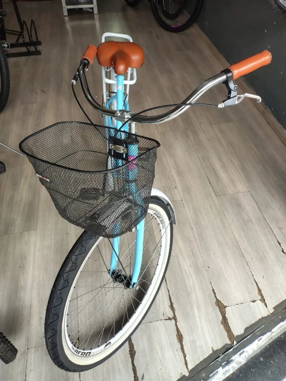 Bicicleta aro 27 estilo retrô clássico - Foto 5