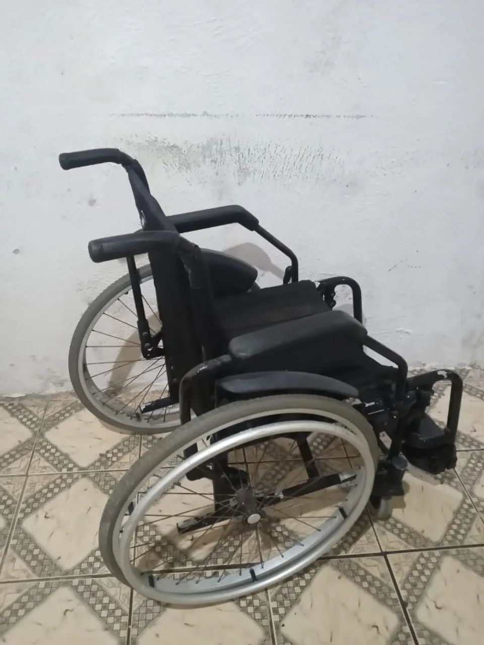 Cadeira de rodas - Foto 5
