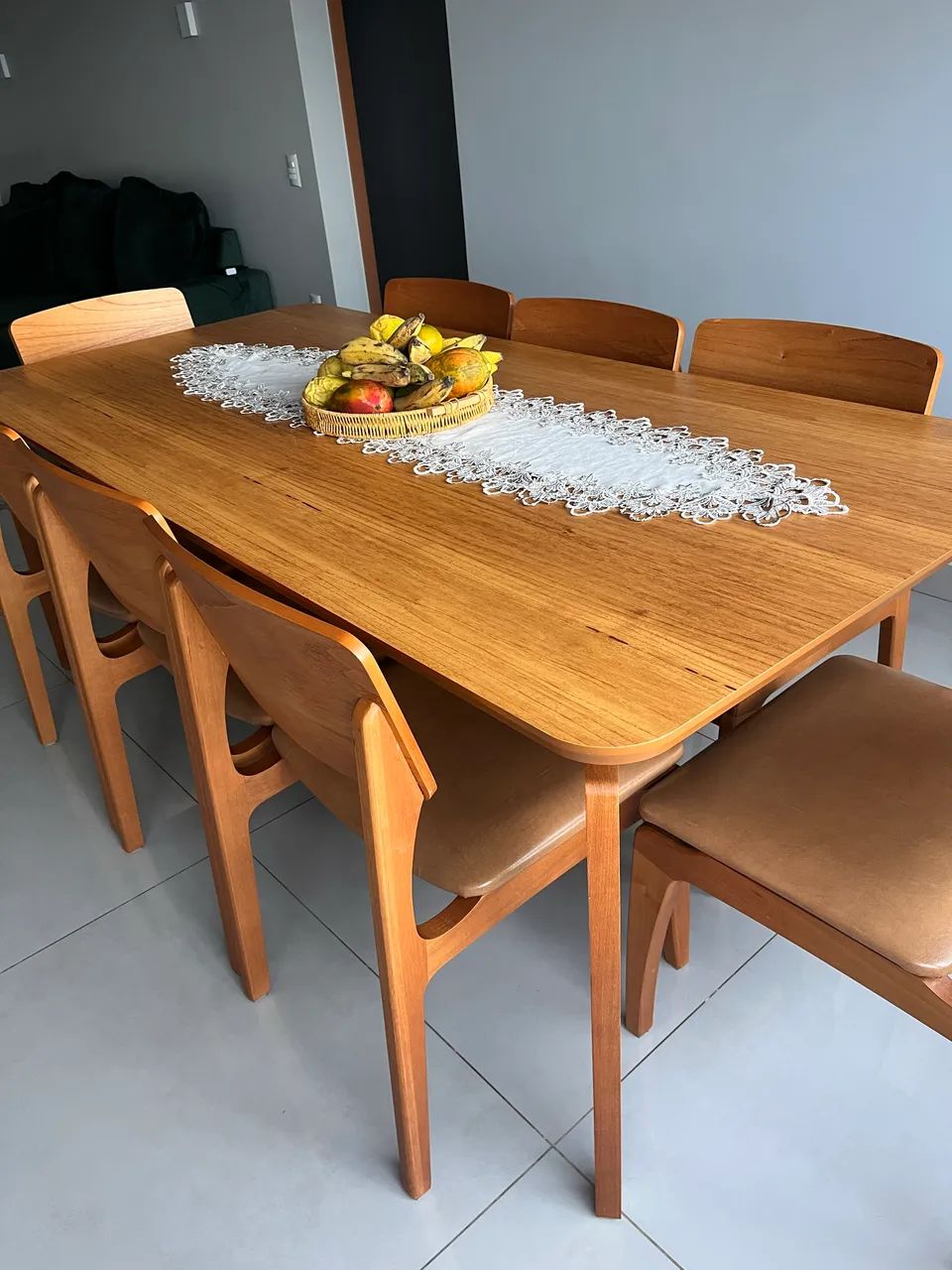 Mesa de jantar com 8 cadeiras - Foto 3