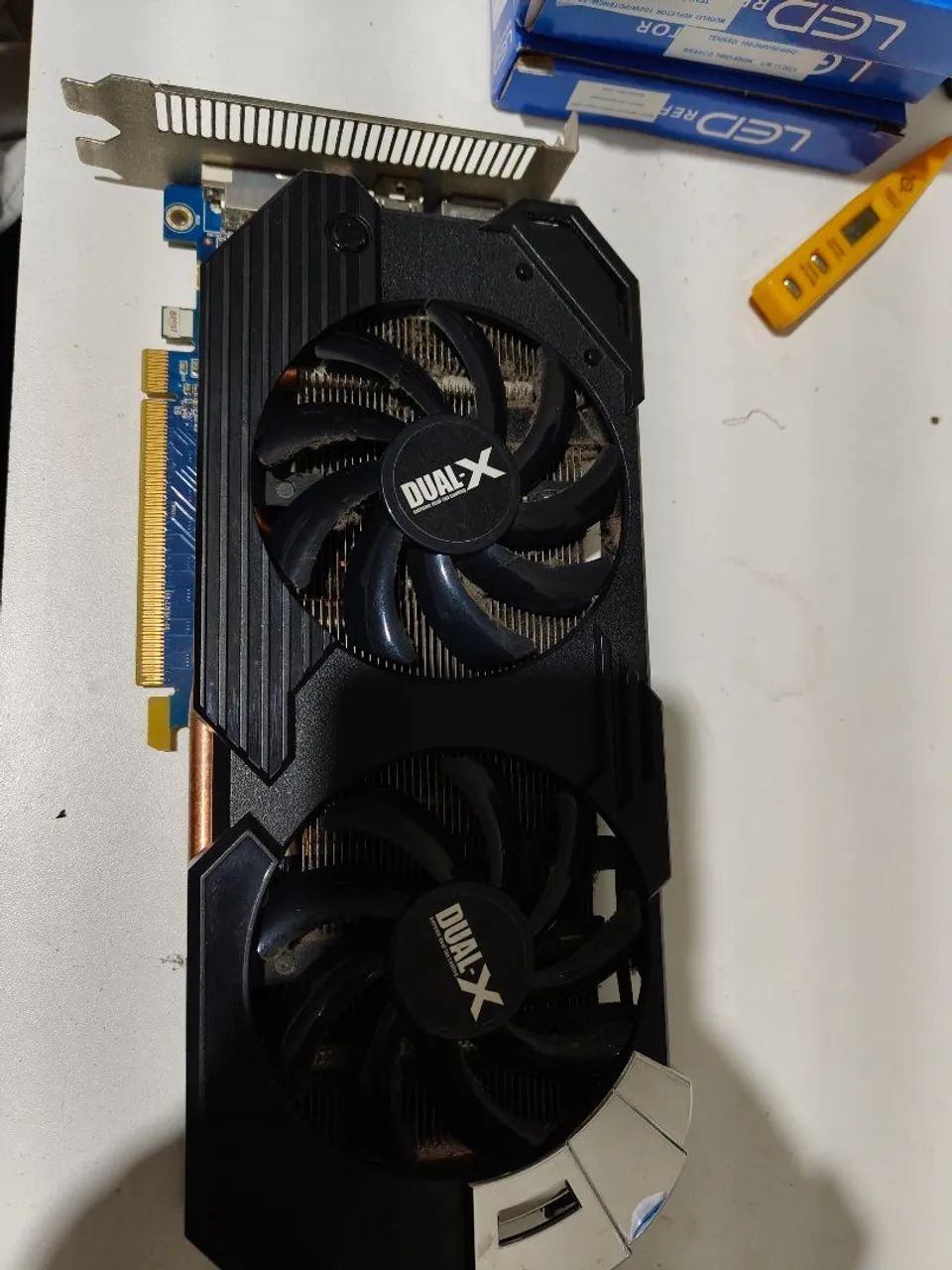 Placa de vídeo AMD HD 6970 2gb - Foto 4