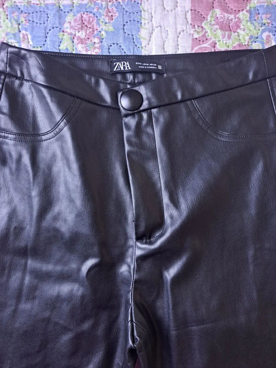 Calça Zara Nova