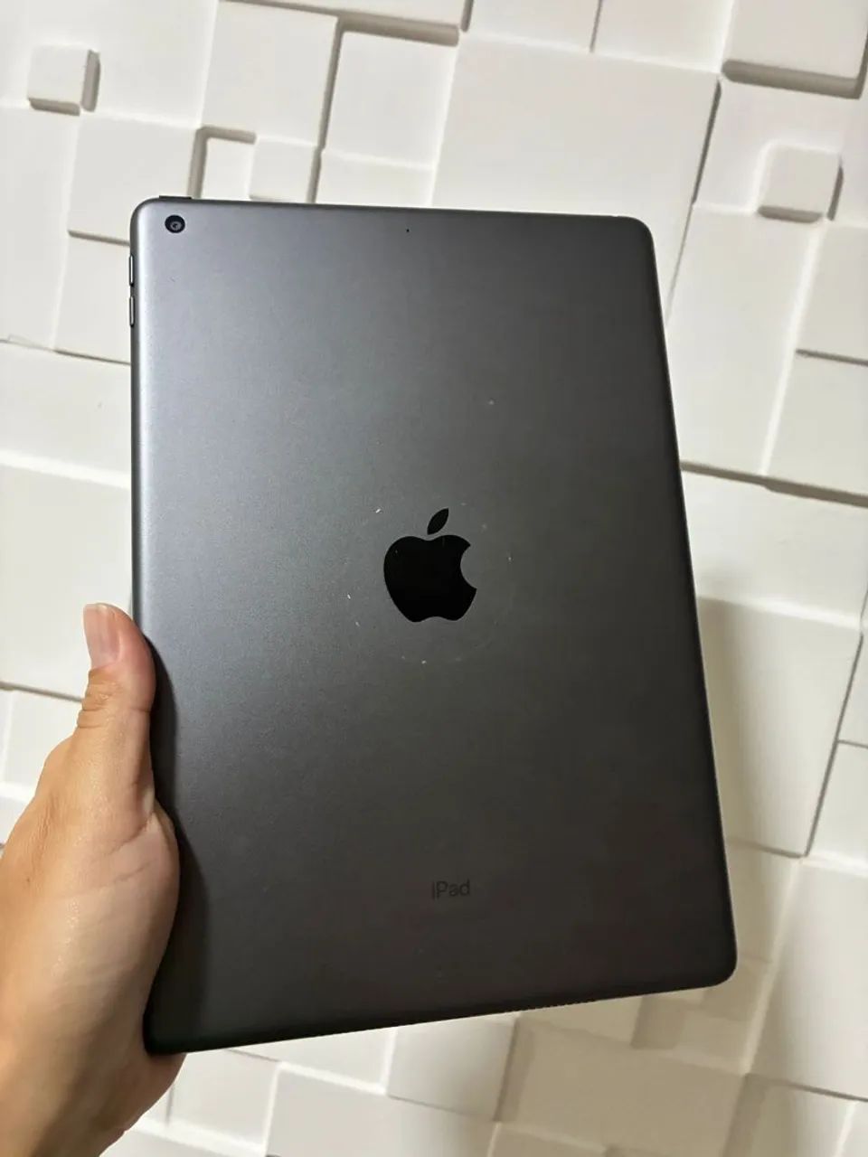 iPad 7 Geração 32GB Original Caixa e Manual - Foto 2