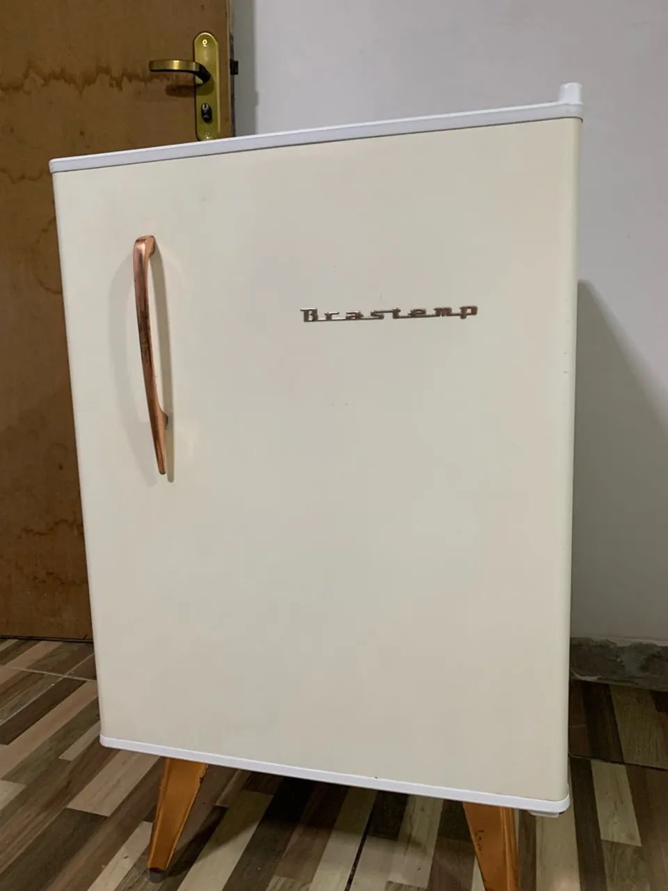 FRIGOBAR BRASTEMP 220V