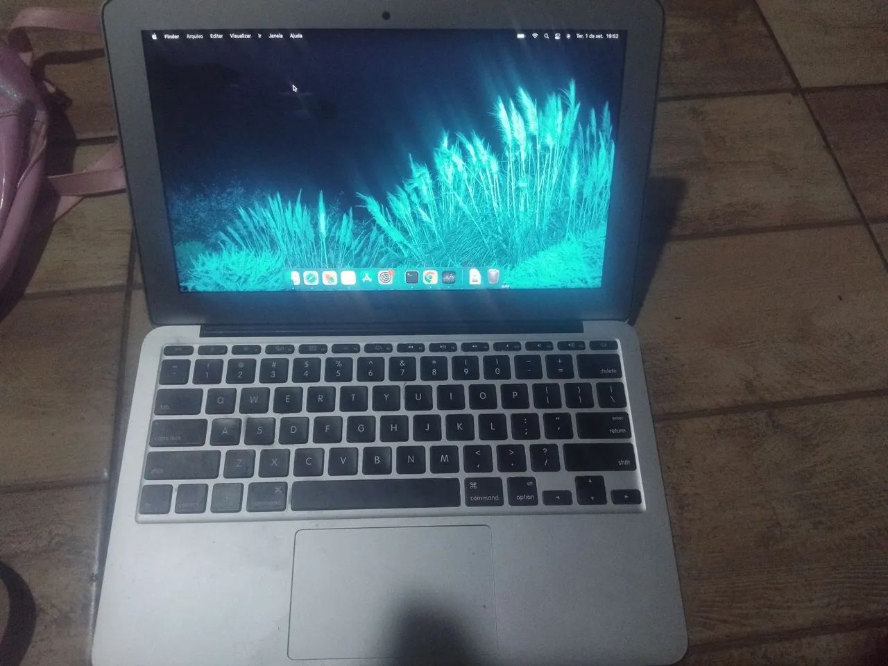 Mecbook air 11 mid 2013 impecável + carregador original apple - Foto 2