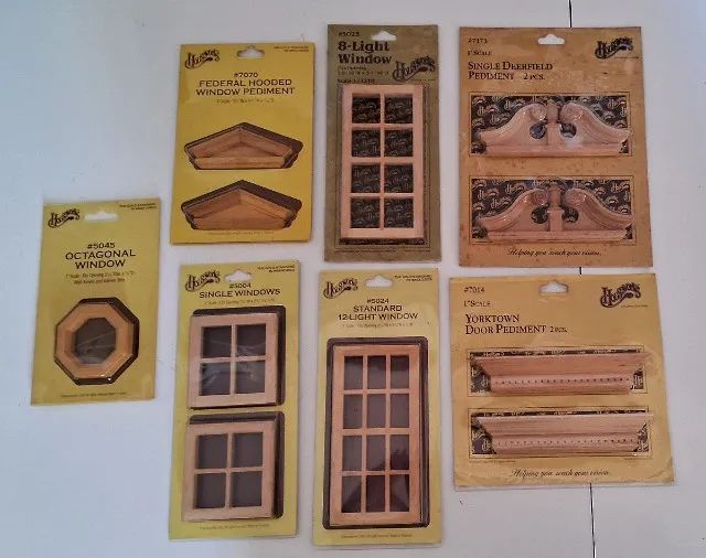 Elementos de Decorações para Casinha de Boneca