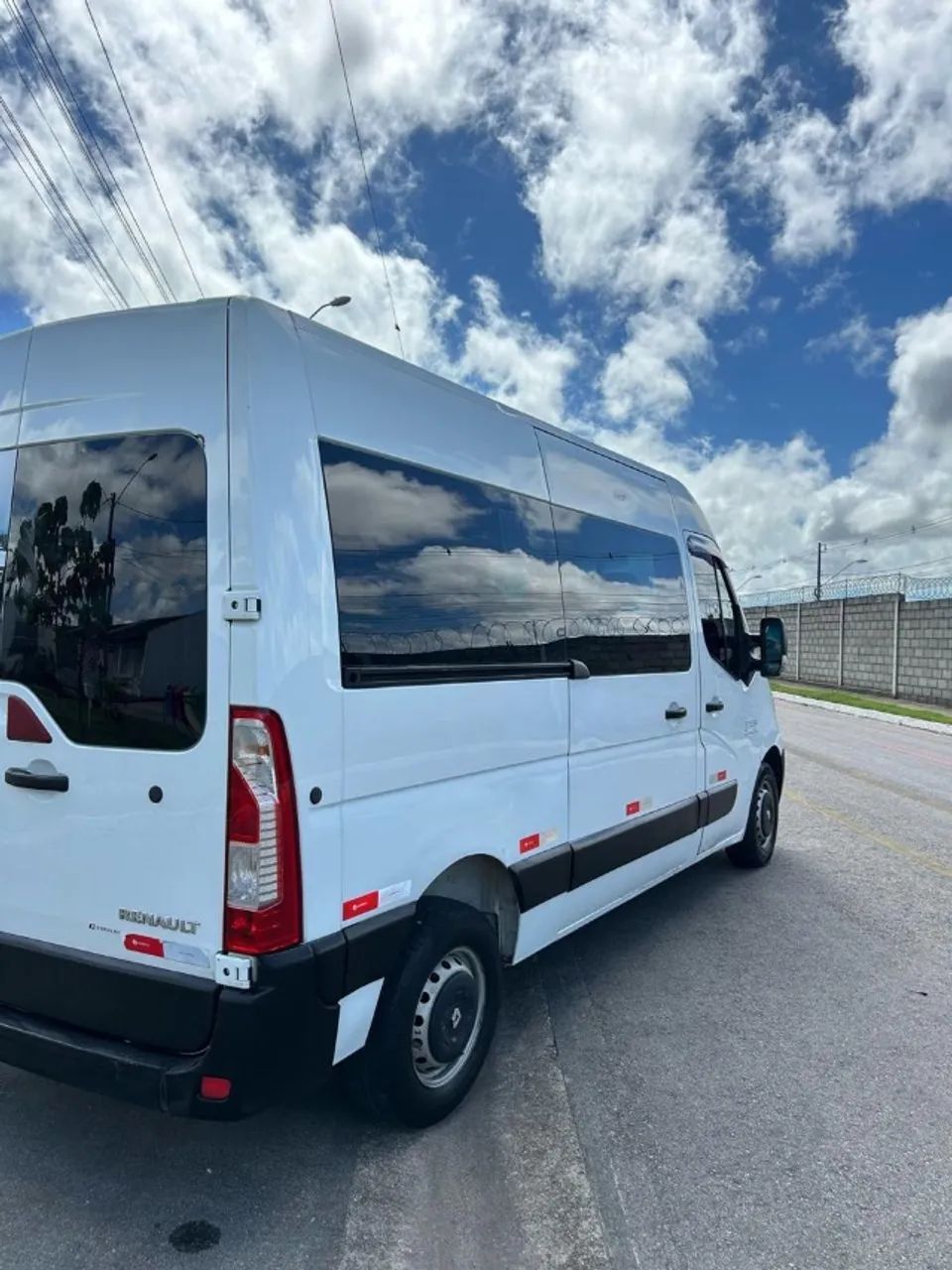 Renault Master 2.3 DCI STD Medio 16L Diesel 2015 - Foto 2