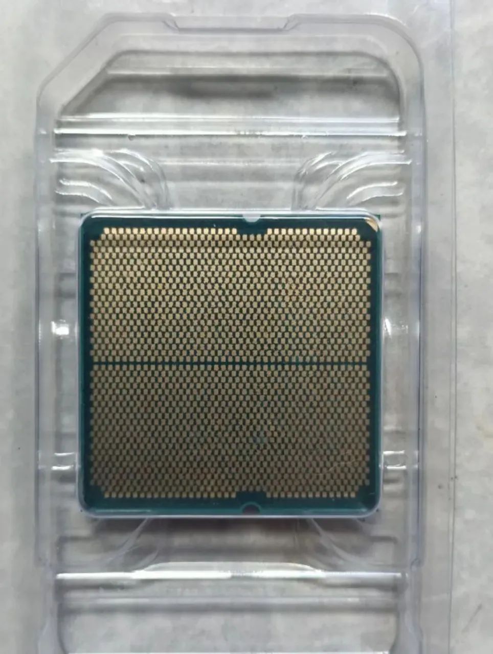 Ryzen 9 9950x - Foto 2