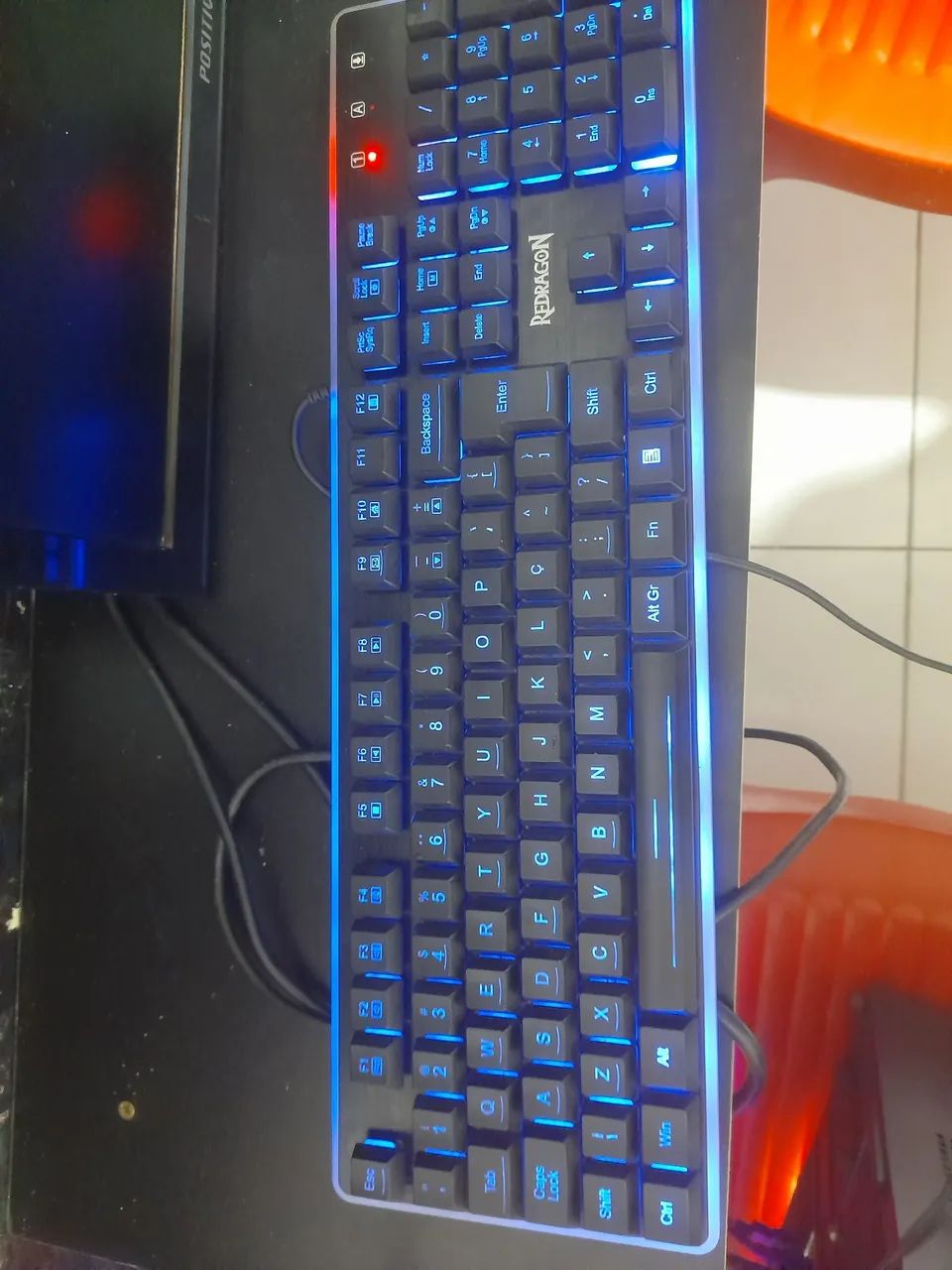Vendo teclado mecanico rgb - Foto 3