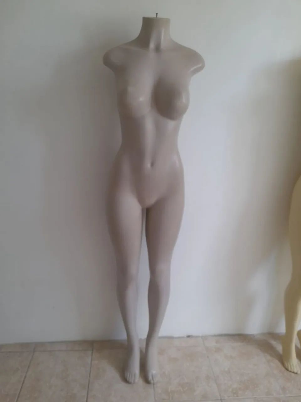 VENDO VÁRIOS MANEQUINS  - Foto 4