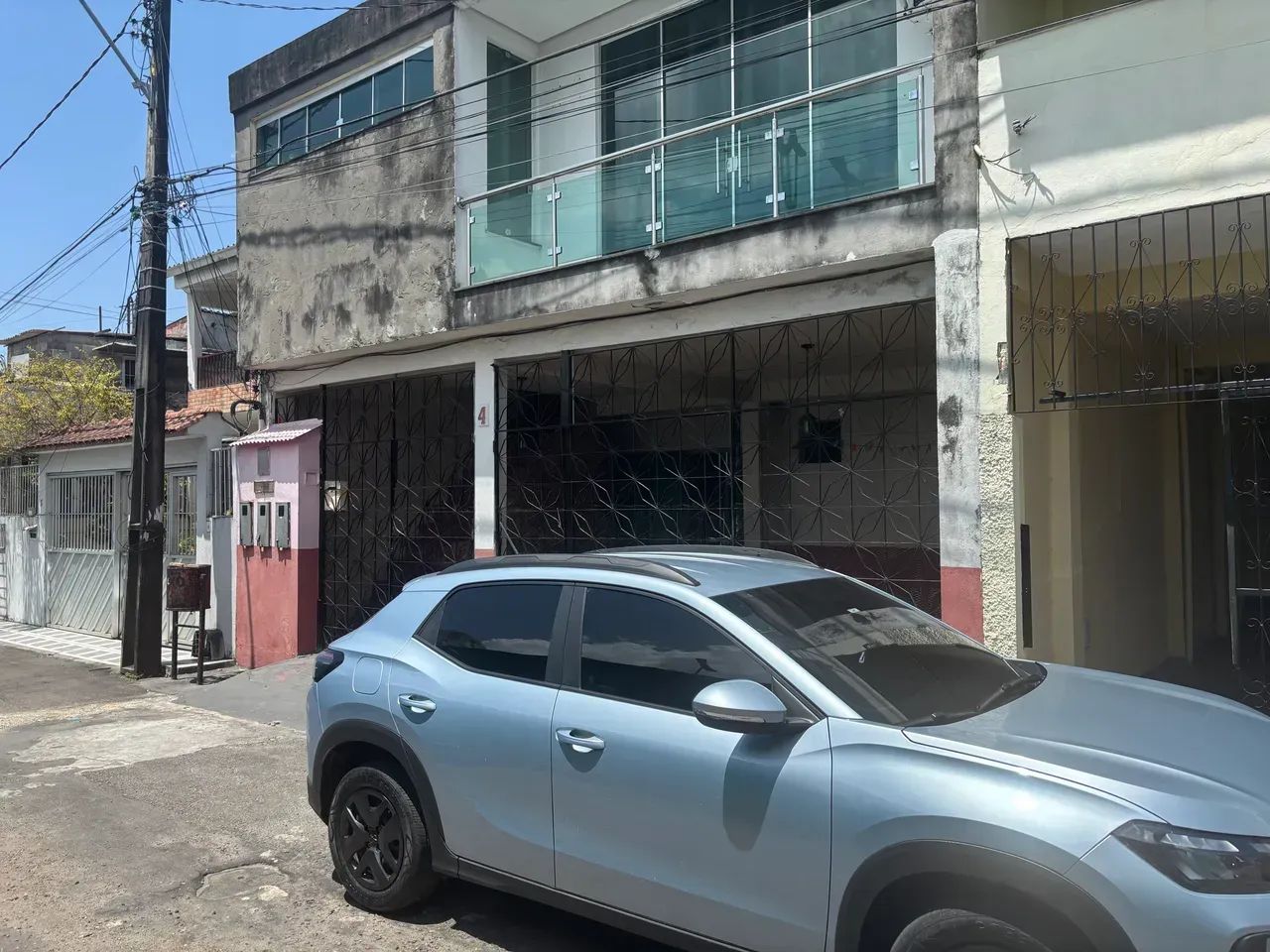 São Jorge, Vendo 2 piso com 04 quartos mais a laje, financia.