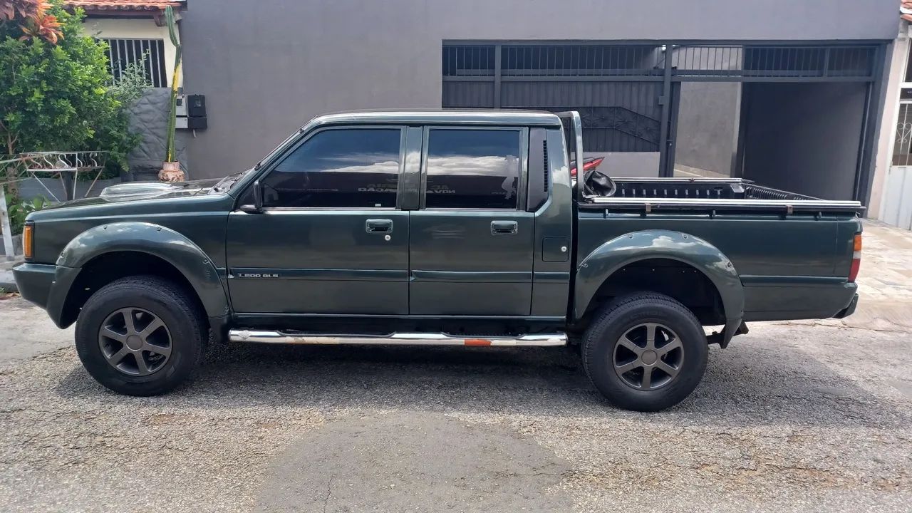 Mitsubishi L200 2002