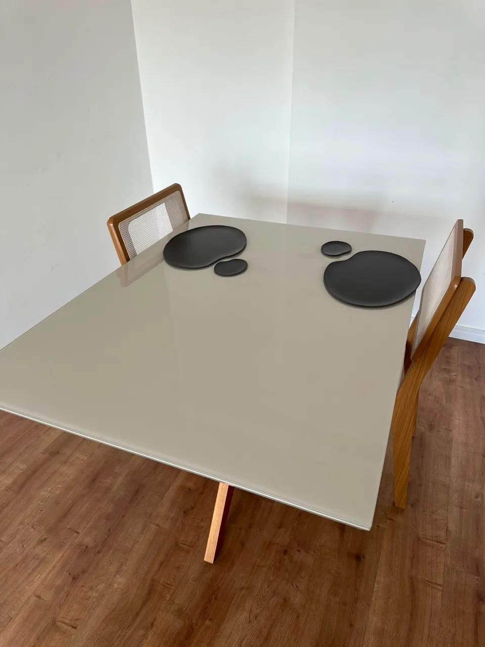 Mesa de jantar e cadeiras  - Foto 3