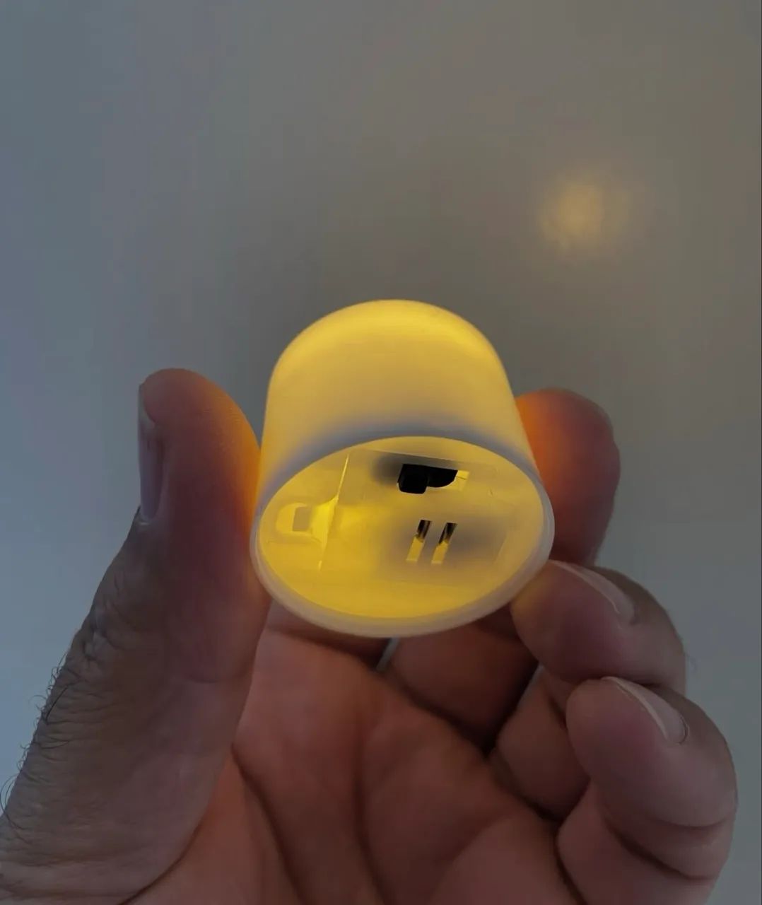 Luminária de mesa mão  - Foto 4