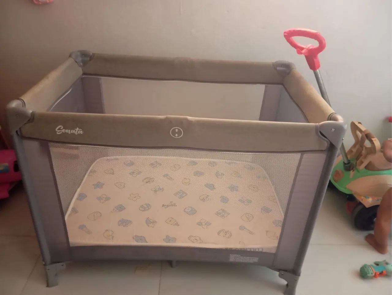 Berço cercado infantil com colchão  - Foto 3