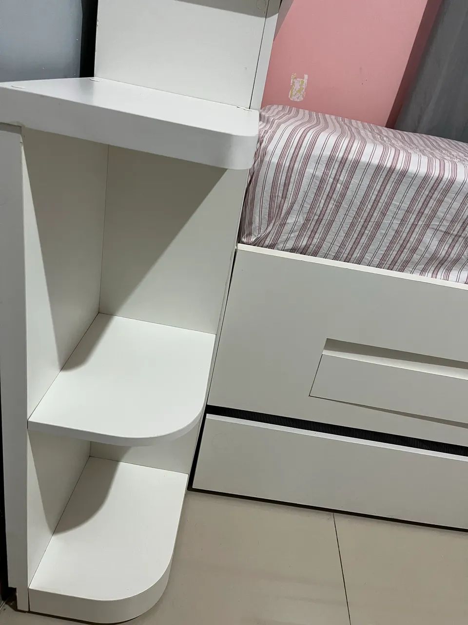 Vendo cama de MDF 100% planejada. - Foto 4
