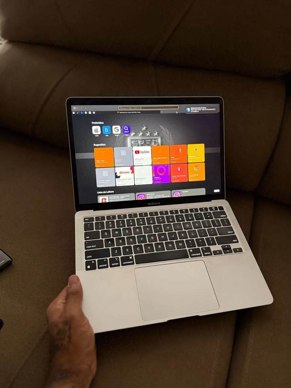 MacBook M1