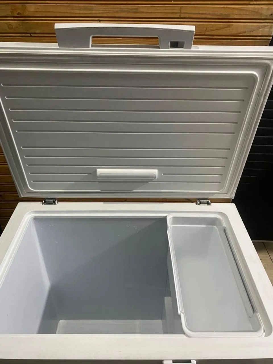 00019購入 Vendo freezer novo Eletrolux - Geladeiras e Freezers - Cenáculo