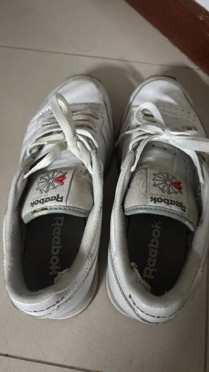 Tênis Reebok Classic Leather - Tamanho 41 - Foto 4