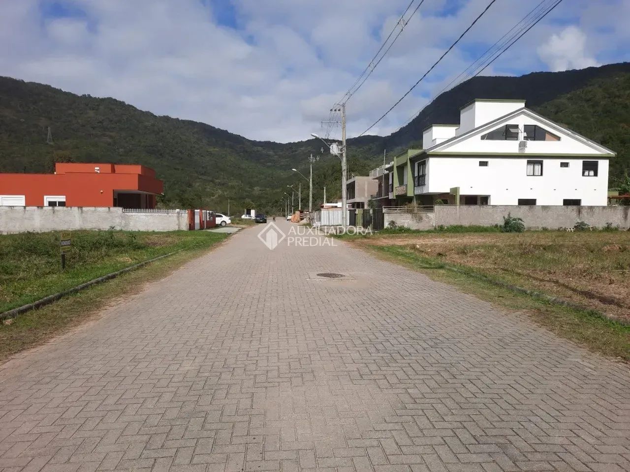 Terreno à venda em Ribeirão da Ilha, Florianópolis.