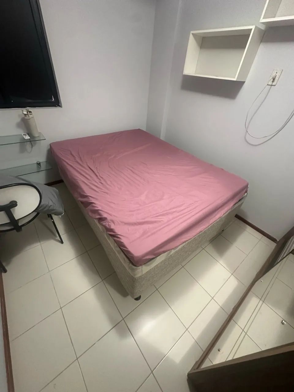 VENDO CAMA + COLCHÃO 