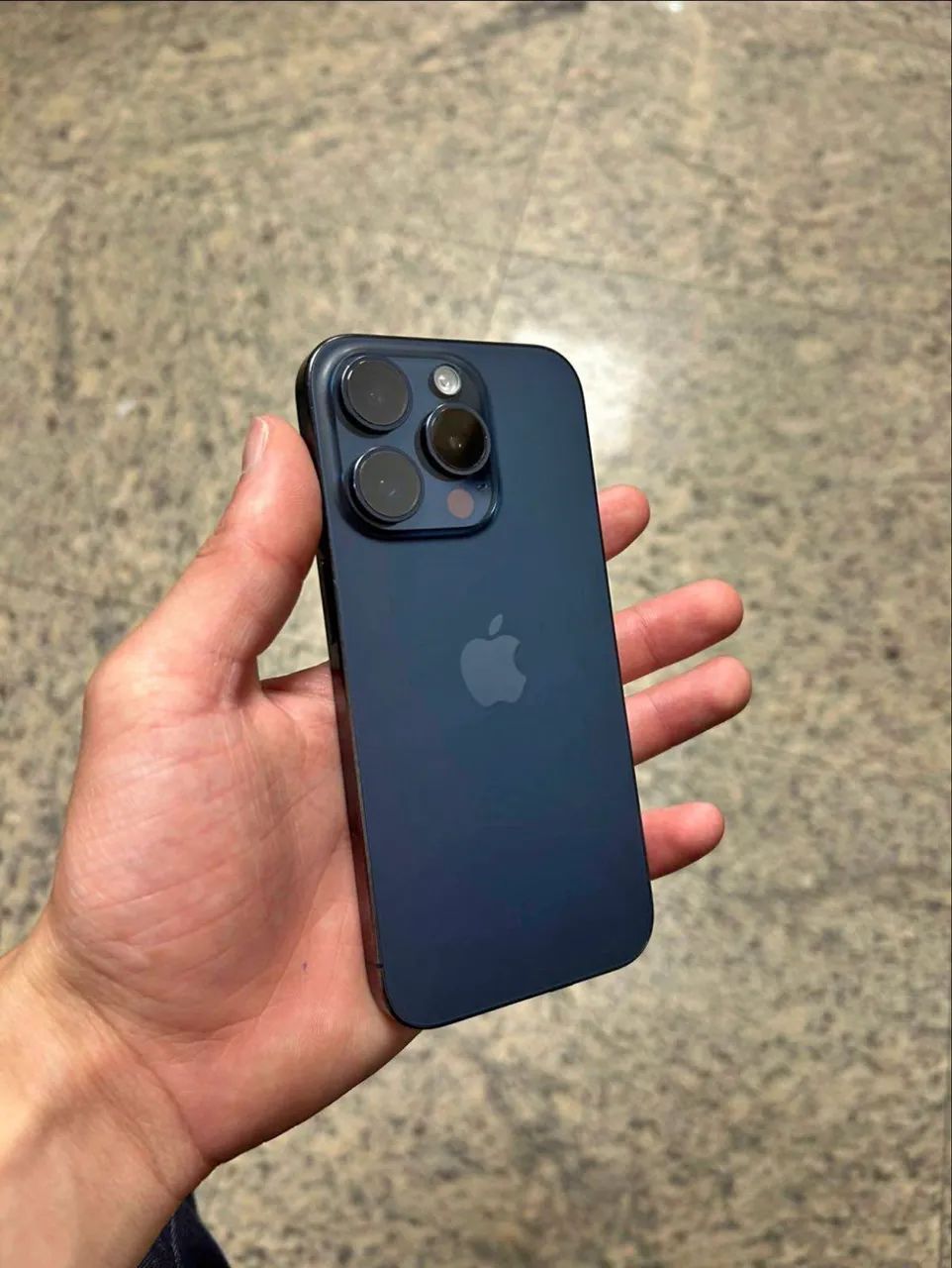 IPHONE 15 PRO AZUL 256gb - Celulares e Smartphones - Centro