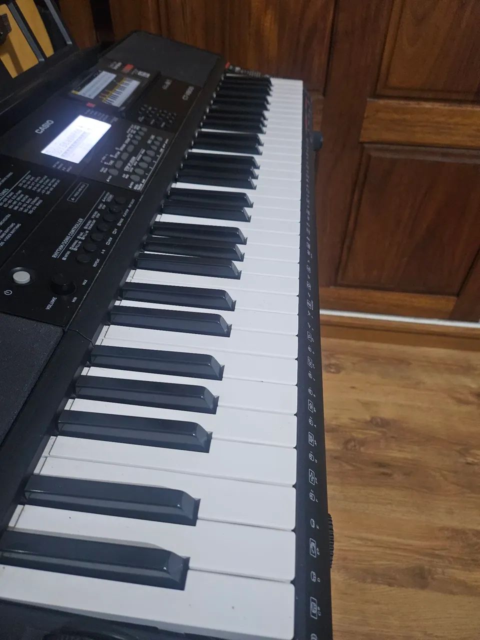 Teclado CASSIO CT - X800 funcionando perfeitamente  - Foto 2