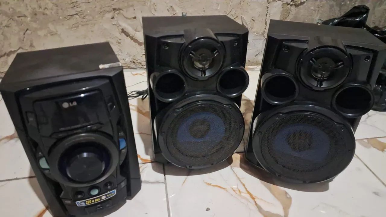 Som LG 220
