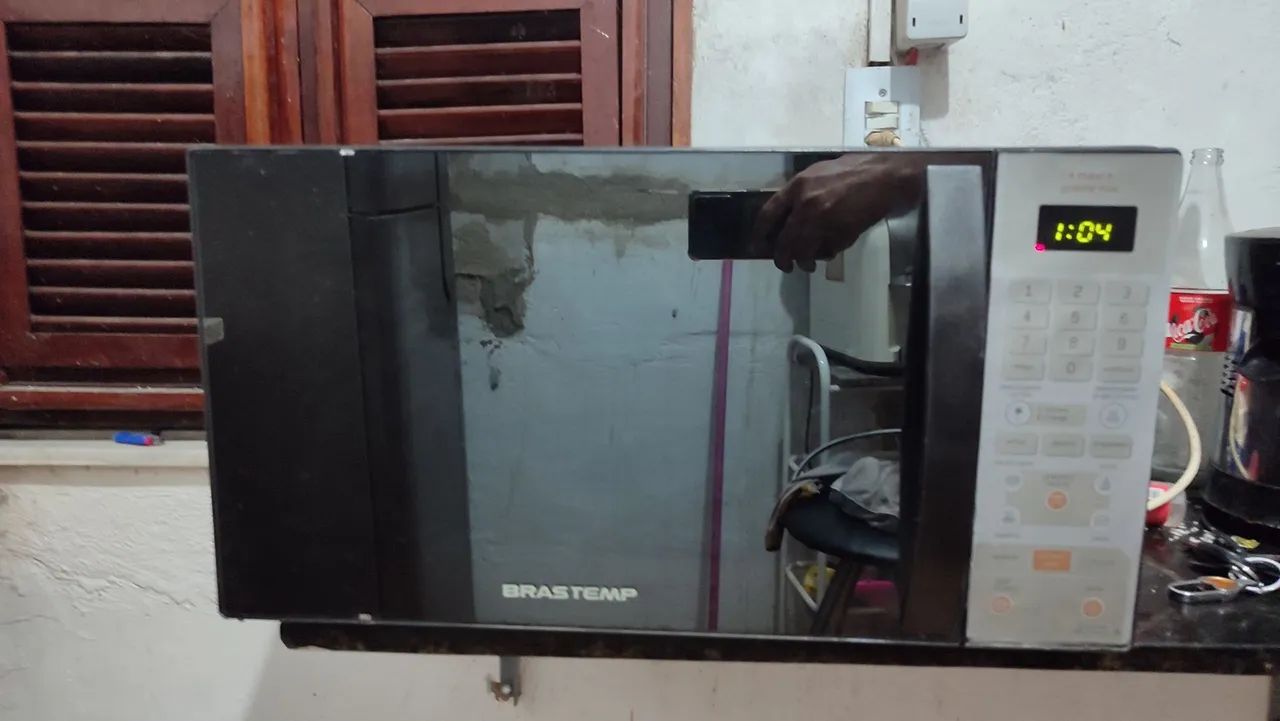 Vendo microondas Brastemp 30 l inox