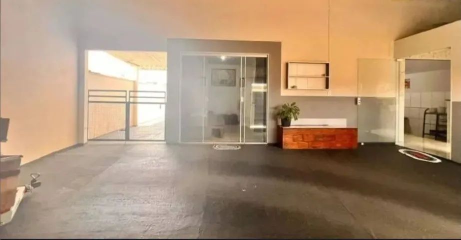 Casa com 2 Quartos e Ótimo Espaço Interno - Foto 3
