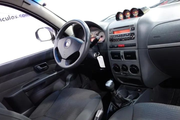 Fiat Strada Adventure1.8/ 1.8 Locker Flex CD 2012 - Foto 5