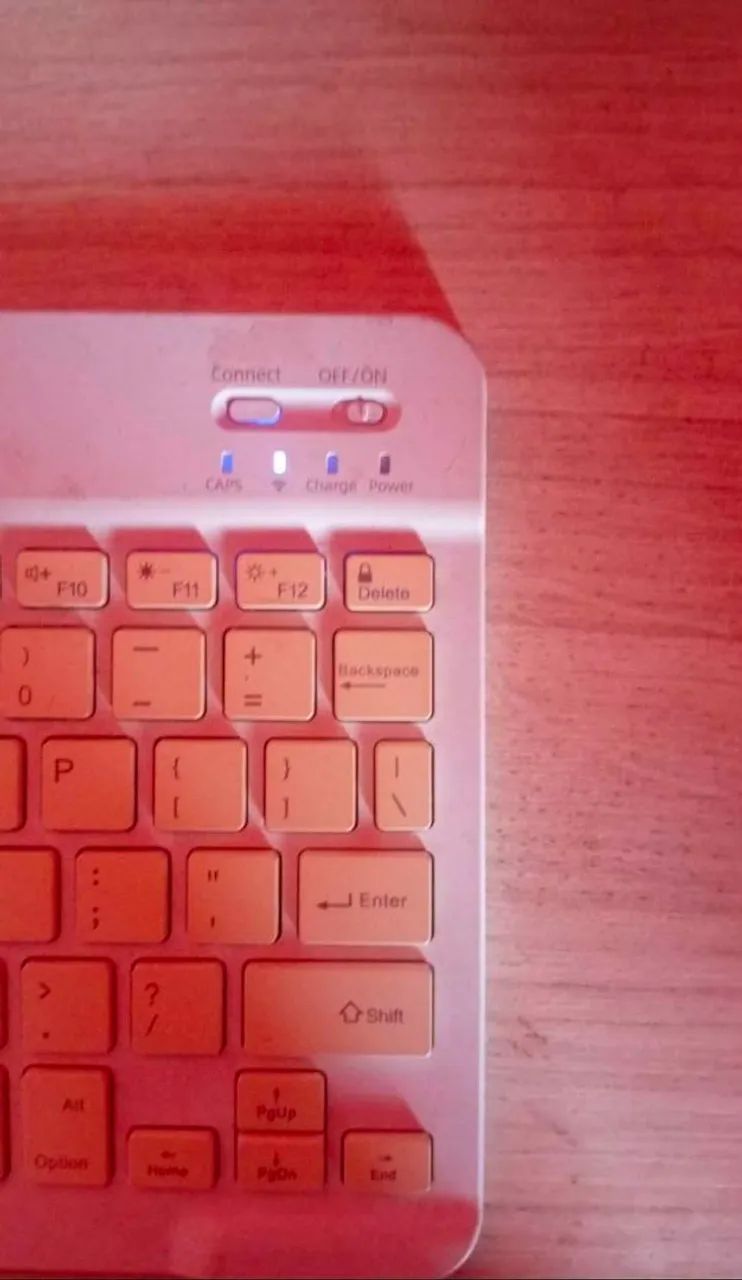 Vende-se tablet mais teclado - Foto 3