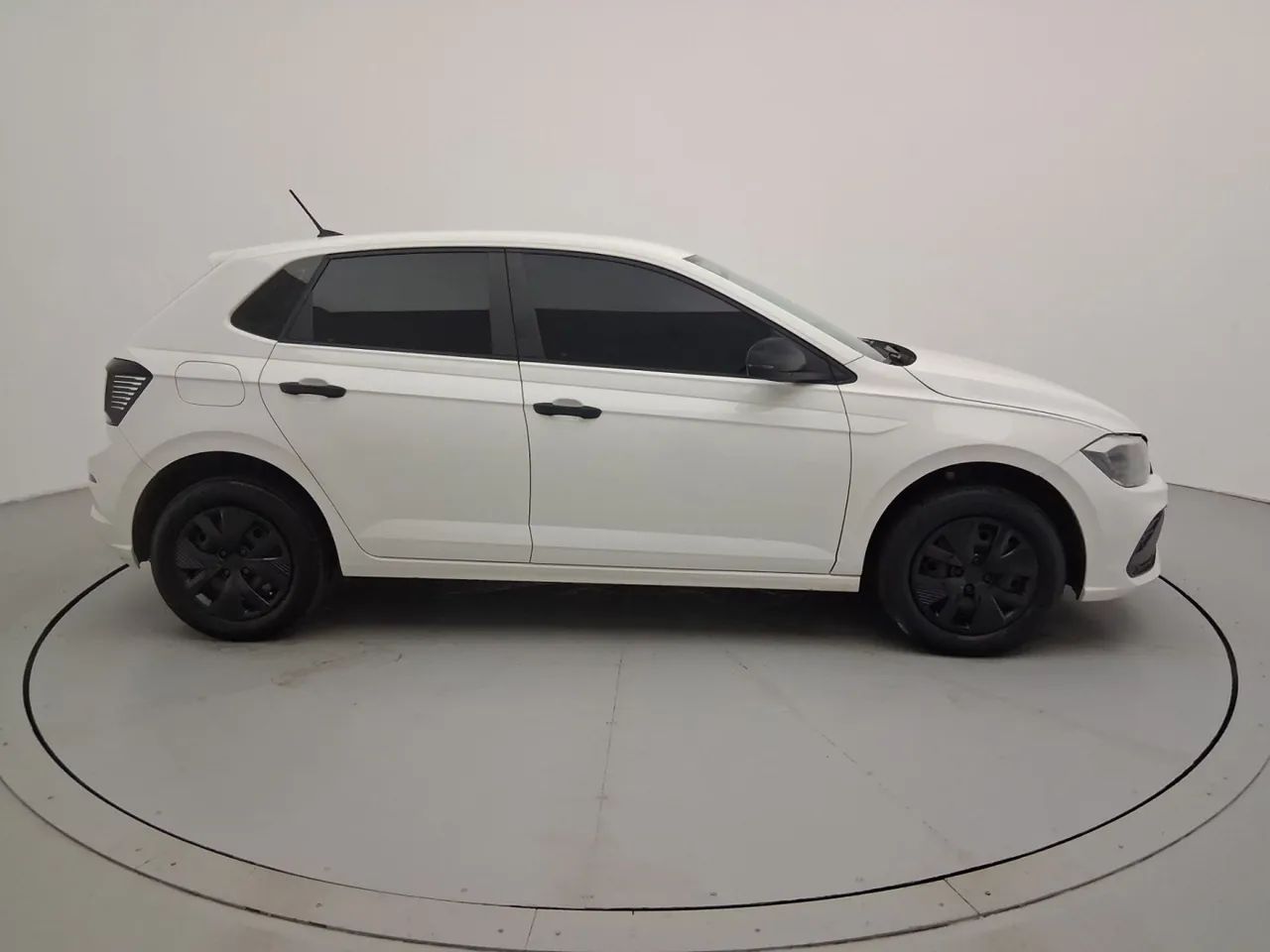 Volkswagen Polo Track 1.0 Flex 12V 5p, foto 6 de 18