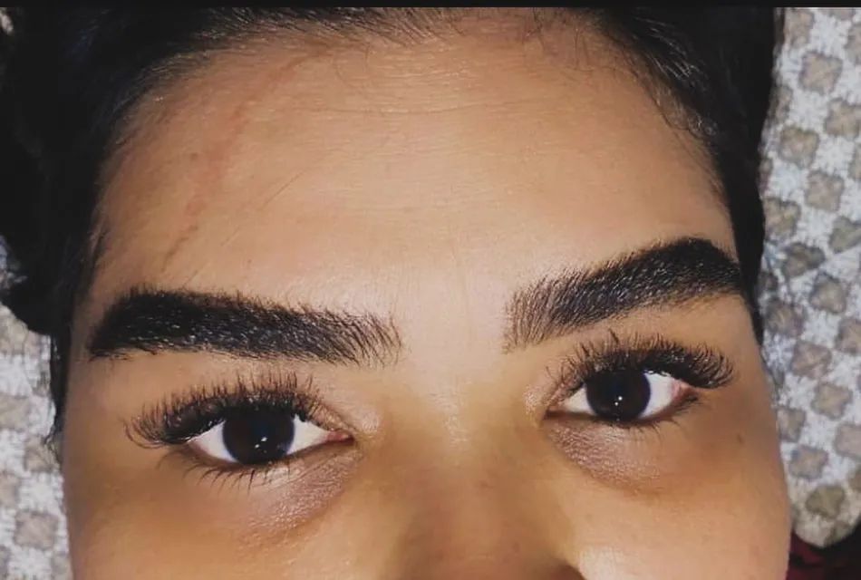 Cílios e Sobrancelhas  - Foto 3
