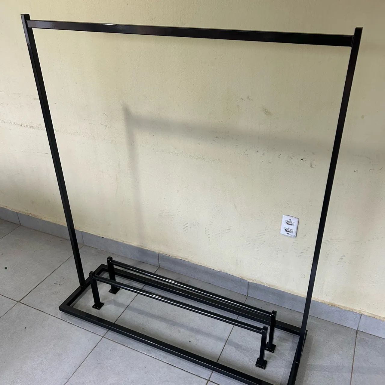 ARARA DE ROUPA  - Foto 2