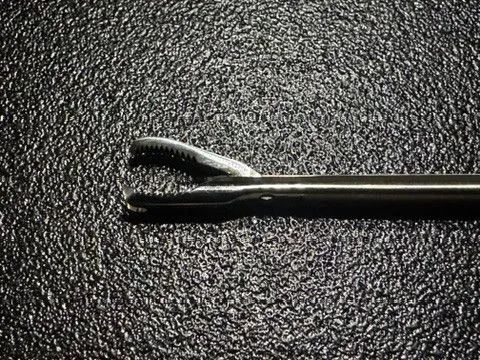 Acufex 7207731 Pinça Pitbull de Comprimento Estendido para Artroscopia do Quadril - Foto 2