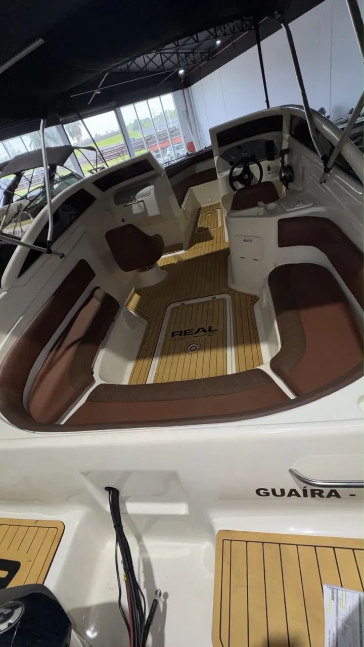 Lancha Real 24 + 150hp E TEC Evinrude - Foto 4