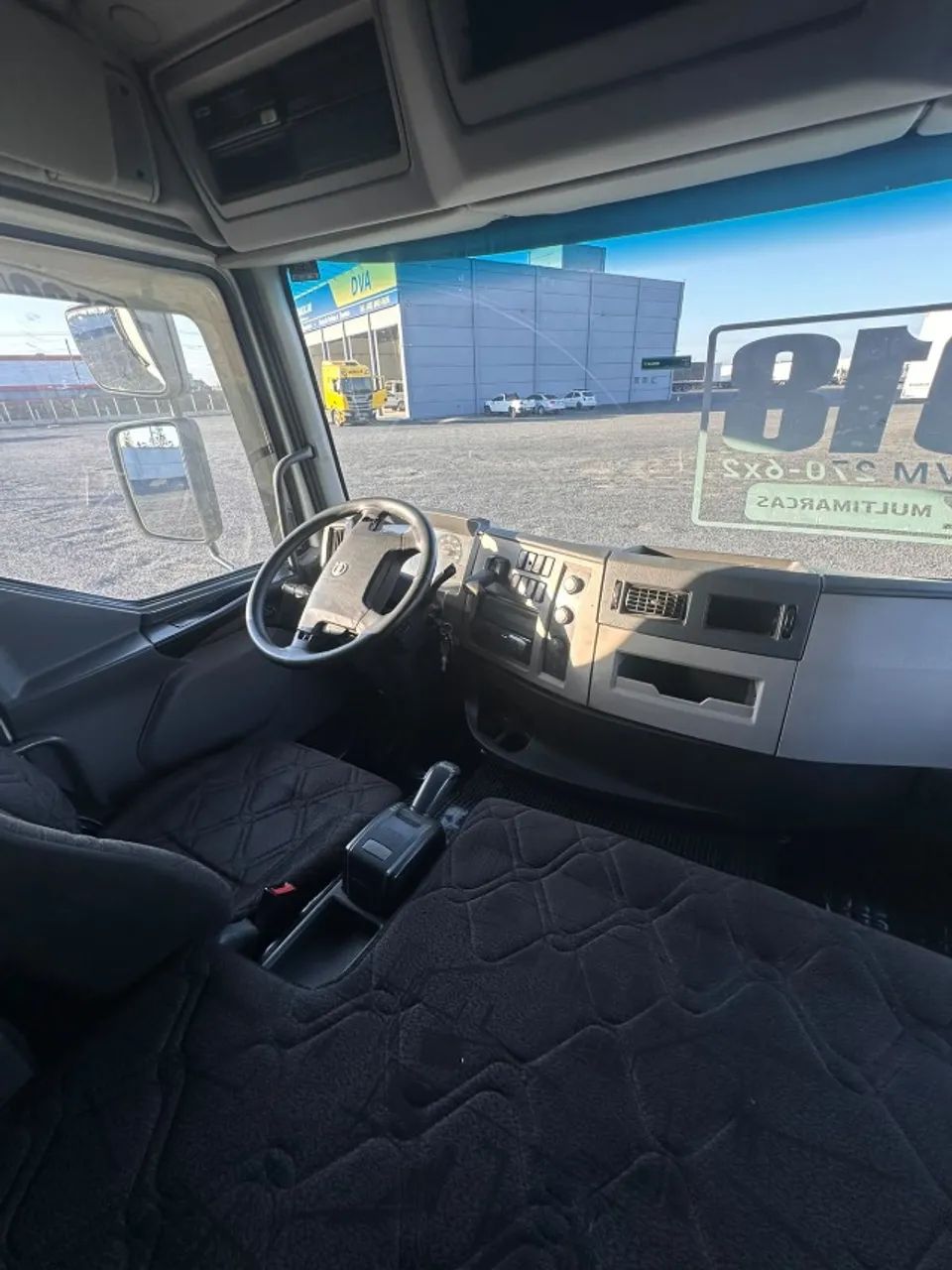 VOLVO VM 270 I-SHIFT 6X2 - Foto 3