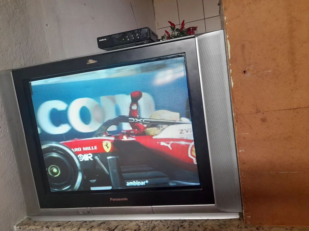Televisão de tubo - Foto 3
