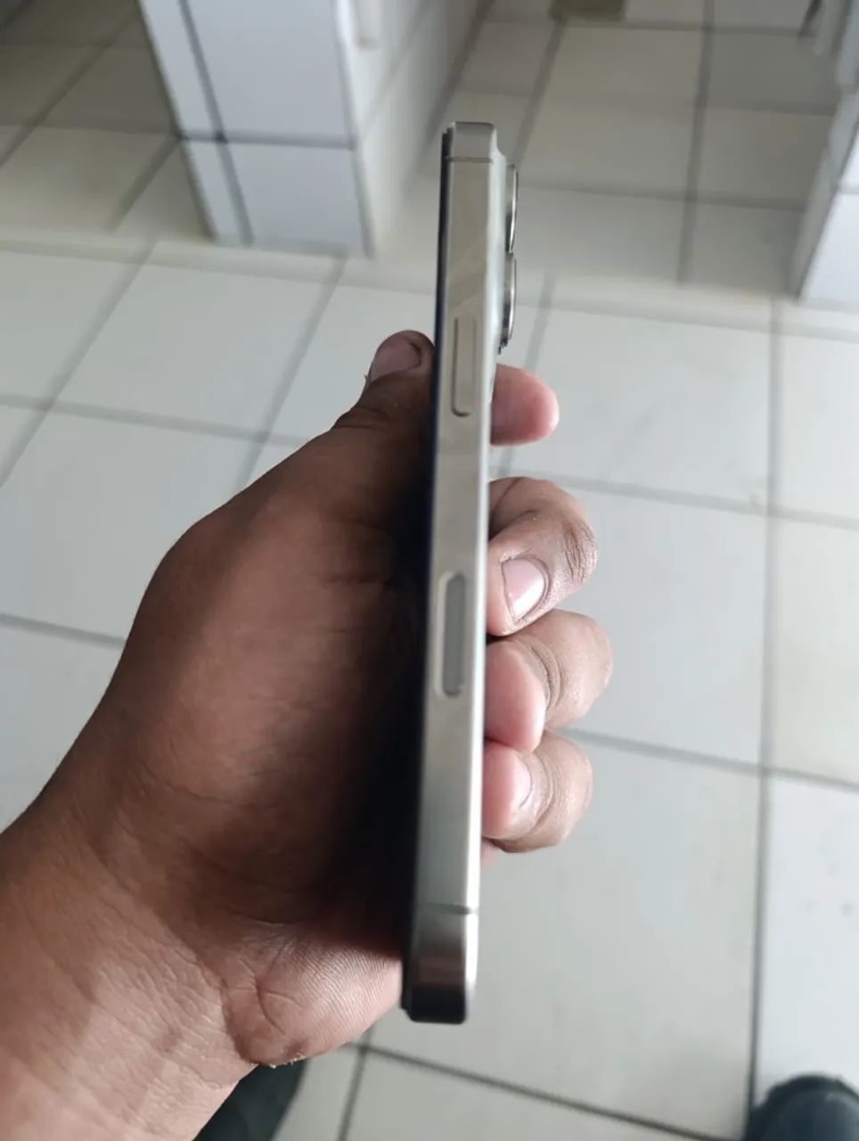 iPhone 16 pro, 128G - Foto 2