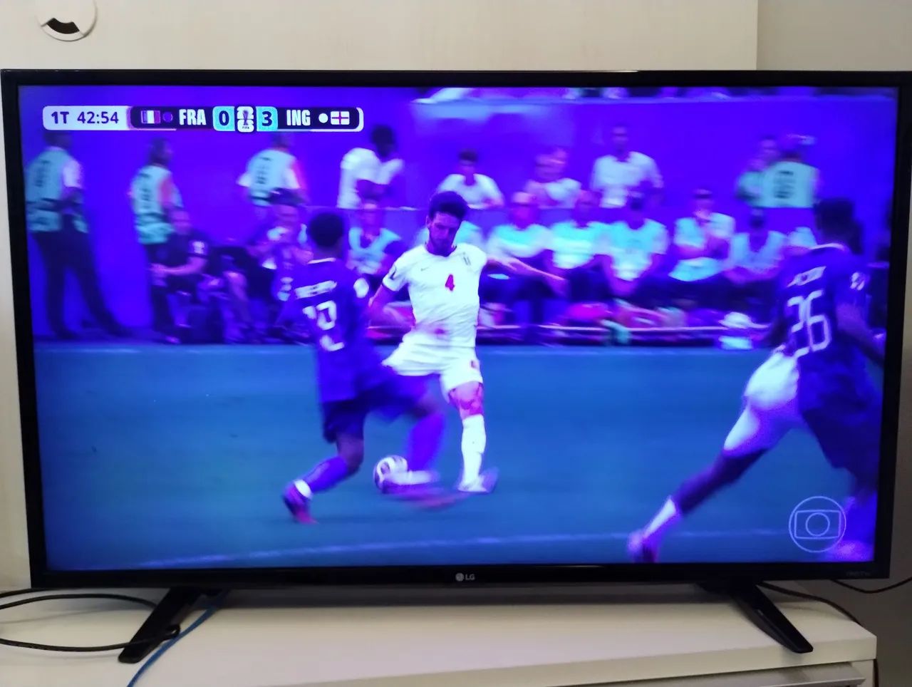 TV LG 43" - Alguns problemas, mas funcionando.