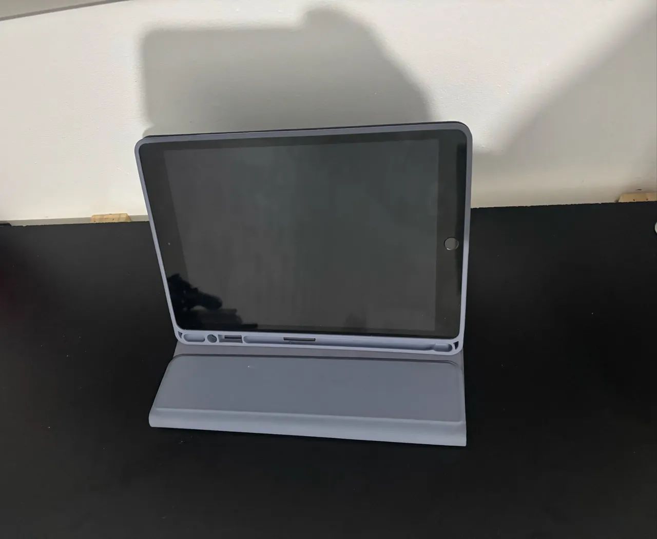 iPad 7ª Geração 128GB + Caneta + Teclado Bluetooth + Capa - Foto 4