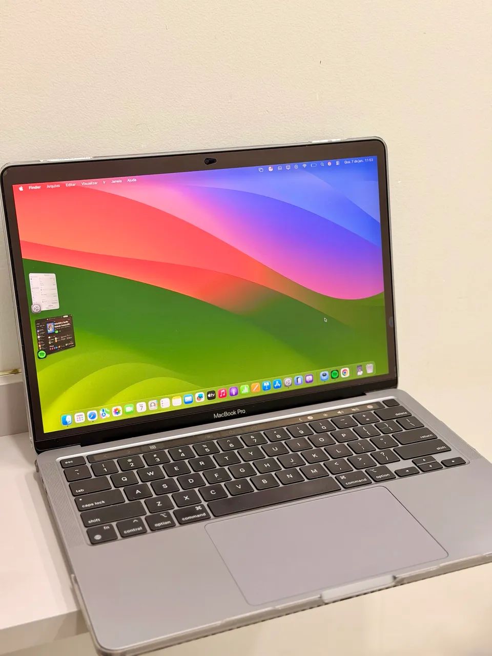 MacBook Pro M2 13 polegadas com Touch Bar | 8GB RAM | 2022