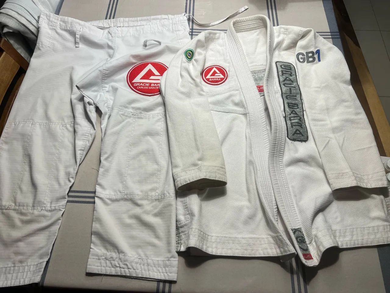 Kimono Gracie Barra A2 Usado  - Foto 2