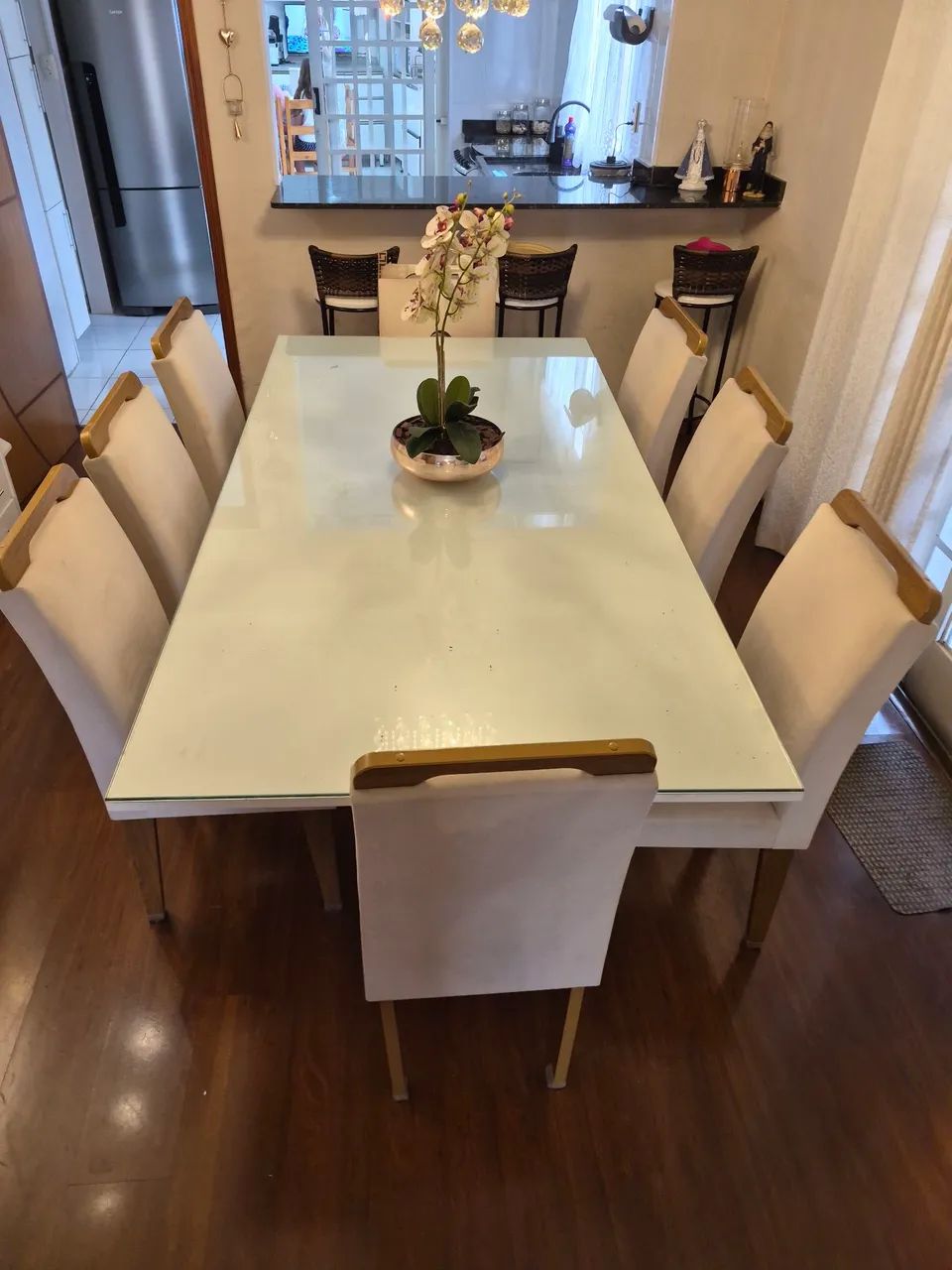 Conjunto mesa de jantar com 8 cadeiras